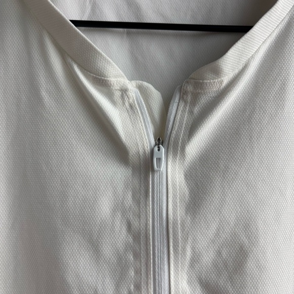 Lululemon Men’s Ventilated Tennis Short-Sleeve Shirt, Size M - Picture 6 of 13